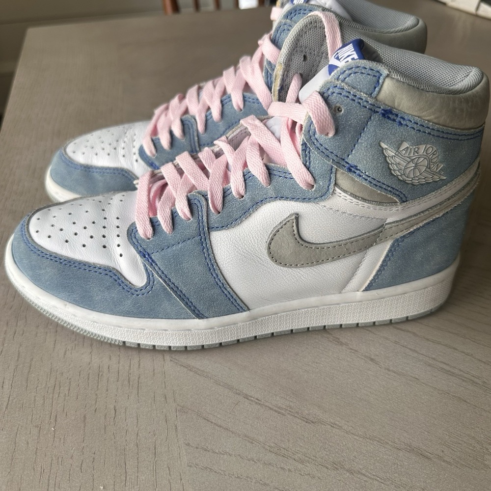 Nike Air‎ Jordan 1 Retro High OG Hyper Royal High Top Blue Sneaker Mens 8.5 Pink